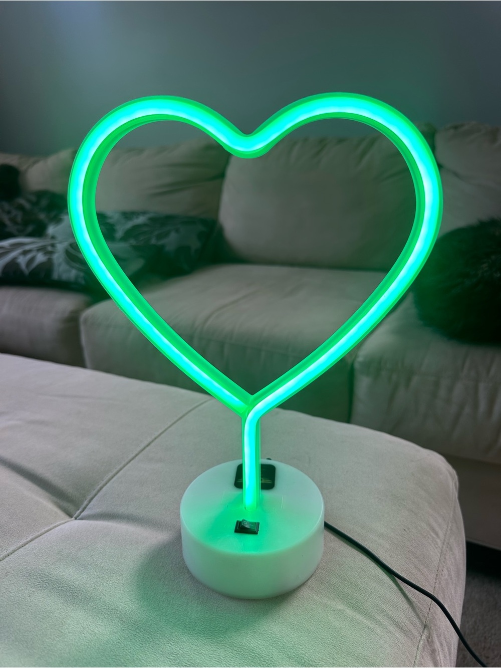 LED Green Heart Table Lamp – NEW